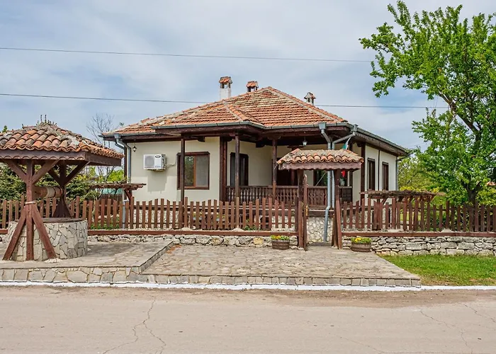 къщата с кладенеца - с. кантарджиево Casa de Férias *