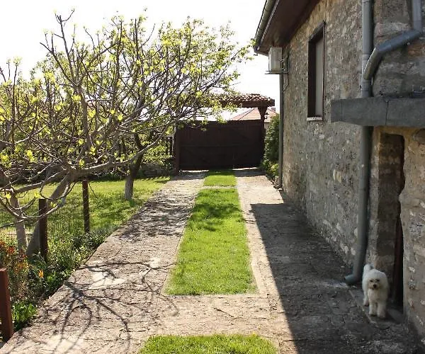 къщата с кладенеца - с. кантарджиево * General-Kantardzhievo