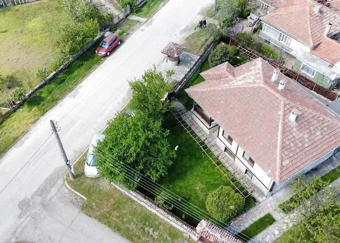 къщата с кладенеца - с. кантарджиево Casa de Férias *